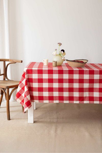 Wellstil Sora |   Linen Gingham Red Tablecloth, Piti Checkered Picnic Cloth