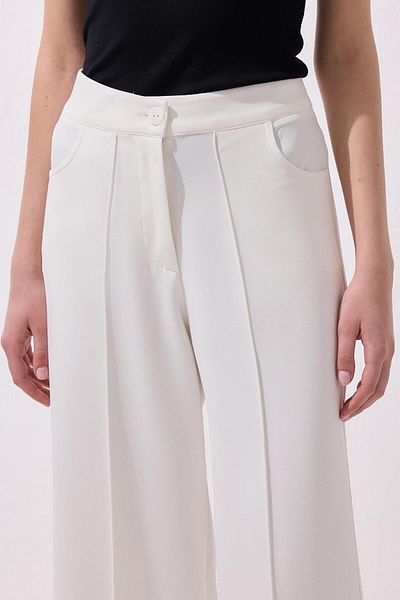 KADRİYE BAŞTÜRK Nicol Stitched Trousers Ecru
