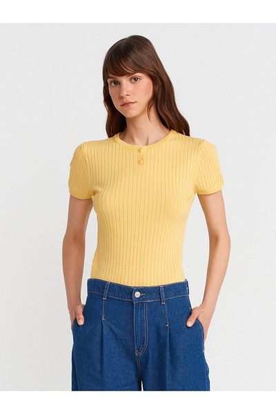 Dilvin 10756 Crew Neck Buttoned Knitwear Blouse-Dark Yellow