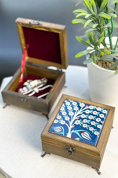 FARİKA Wooden Patterned Multi-Purpose Jewelry - Jewelry Box - White Oak