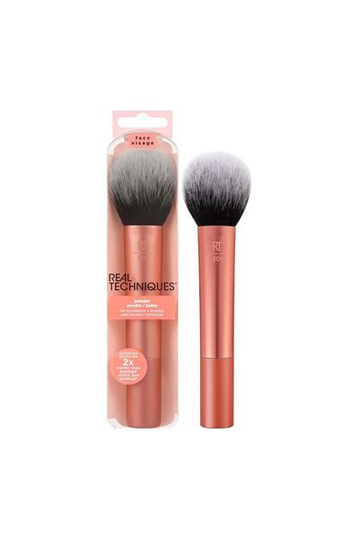 Real Techniques Professional Powder Brush – Lightweight & Easy to Use