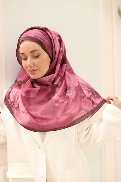 Silk Home Magnolia Pattern Naria Shawl