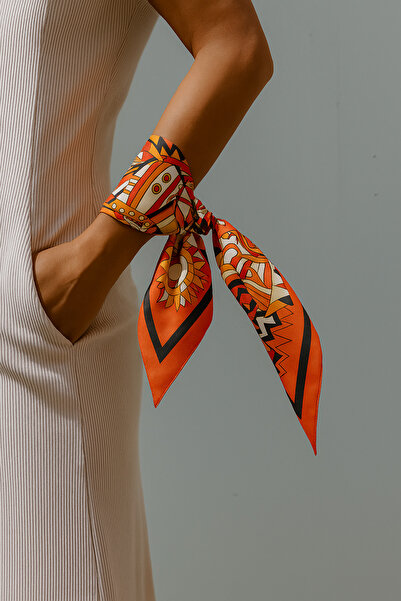 NOTHING Patterned Satin Scarf