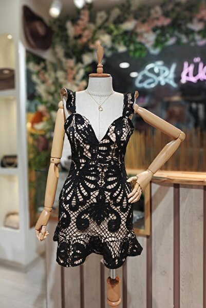 Eswomes Askılı Kol Fırfırlı Sırt Bağçıklı Güpür Kısa Elbise Siyah