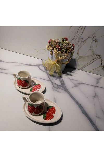 DM PORSELEN Strawberry 2-Piece Coffee Cup