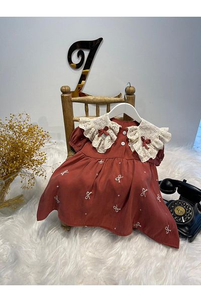 Zuzu Рокля за момиче от Pinterest с плочки и крем