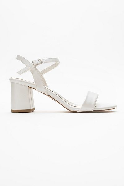 Ataköy Ayakkabı Women's Thick Heel Strap Shoes