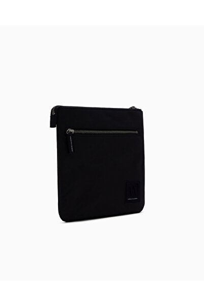 Armani Exchange Чоловіча сумка через плече з регульованими ременями, застібкою-блискавкою, широким використанням, чорна XM000105 AF15129-UC00