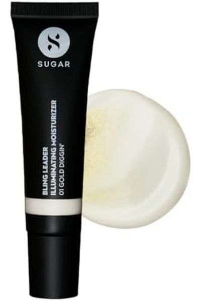 SUGAR Cosmetics Bling Leader Illuminating Moisturizer 01 Gold Diggin' Warm Gold Highlighter with Pea