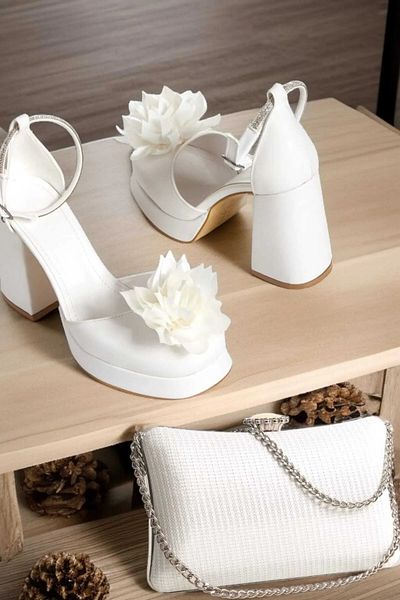 Blackroses Bridal Shoes Special Design Stone Bracelet, Lotus Flower and Combined Bell Set.