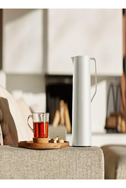 emsa N41704 Motiva Vacuum Jug, 1L – White Nordic Design, Quick Press, 12h Hot/24h Cold, Germany