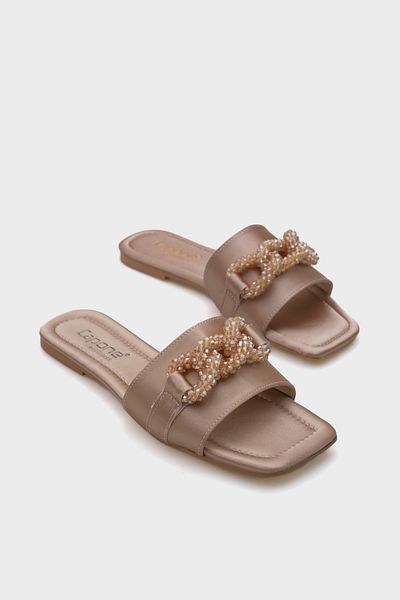 Capone Outfitters Γυναικείες παντόφλες Katlin Flat Heeled Satin Stone Blunt Toe