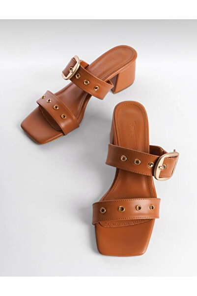 LOJO Kadın Troklu Çift Bantlı Tokalı Topuklu Günlük Terlik Agras Bej