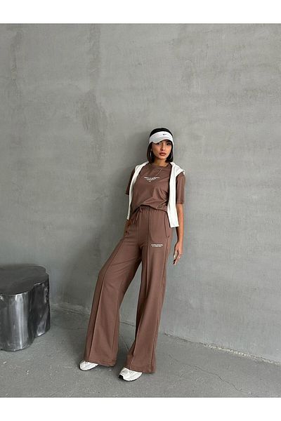 Cappmoda TKM-0045 Καφέ Unity In Diversity Text Injection Μπλουζάκι με λαιμόκοψη με ελαστική μέση γρασίδι