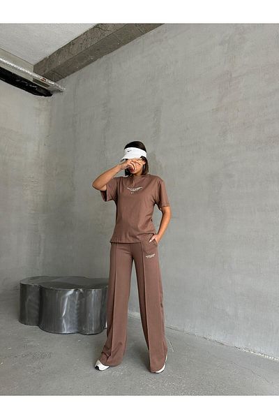 Cappmoda TKM-0045 Καφέ Unity In Diversity Text Injection Μπλουζάκι με λαιμόκοψη με ελαστική μέση γρασίδι