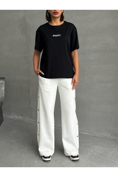 Cappmoda Tkm-0049 Λευκό αυθεντικό μπλουζάκι με λαιμόκοψη με στάμπα με λαιμόκοψη με ελαστική μέση με λεπτομέρεια