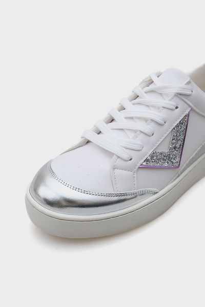 Capone Outfitters حذاء رياضي نسائي من Fleur