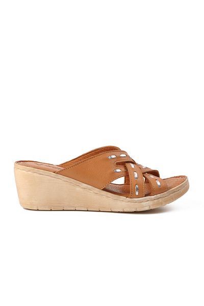 Voyager Tan Women's Slippers