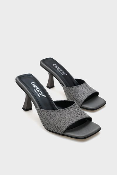Capone Outfitters Γυναικείες παντόφλες Maura Blunt Toe με μονό λουράκι με τακούνι κλεψύδρας
