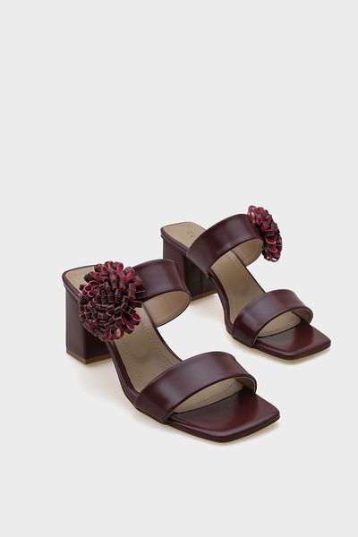 Capone Outfitters Papuci de damă Moya cu toc mediu, cu vârf tocit, cu flori