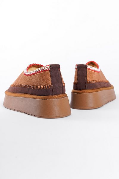 Capone Outfitters Thick Sole Women's Indoor Slippers with Round Toe and Fur Saddles