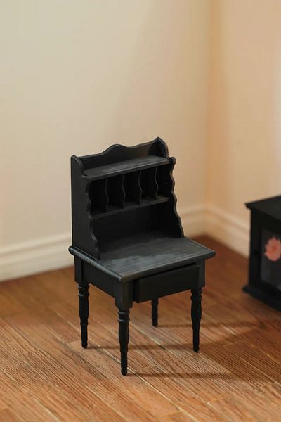 CharmFancy 1/12 Scale Old Desk Miniature Diorama Ware Accessory