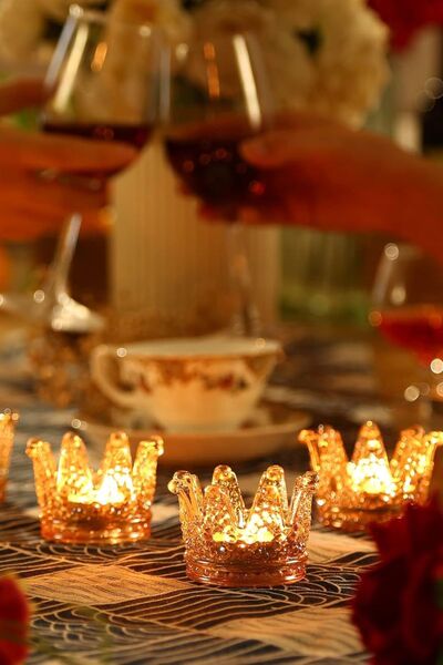 TOYFEST Crystal Elegance – Crown Shaped Ashtray and Candle Holder Gold