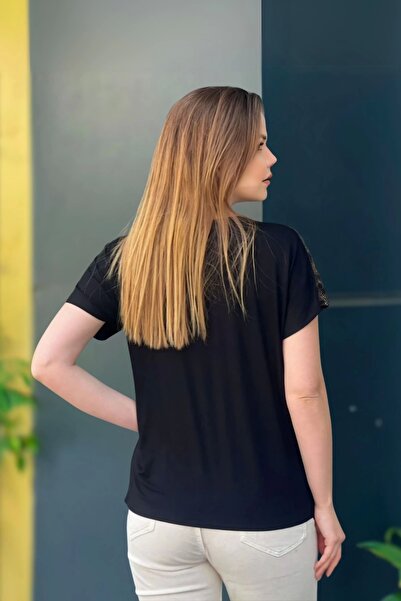 aytemas Μπλούζα με σχέδιο ώμων με αξεσουάρ γιακά