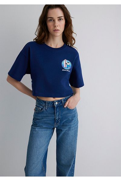 Mavi Snoopy Printed Crop Cut T-Shirt
