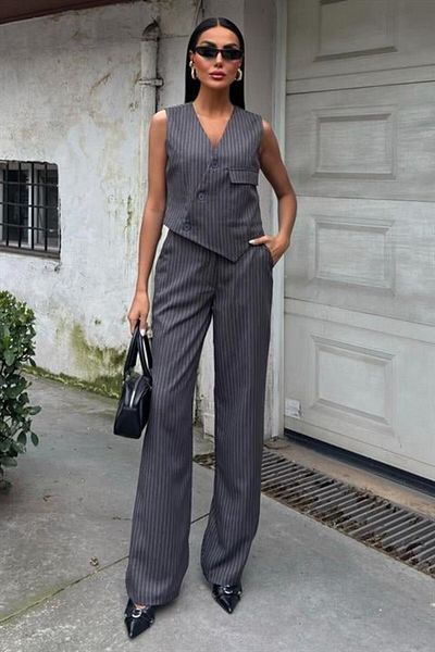 Femella Women Fashion Vest Cross Detail Buttoned Pocket Vest Suit 10150