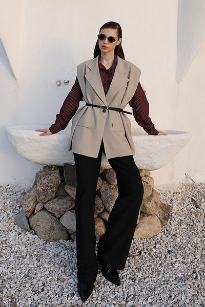 Olcay Pasek z detalami Oversize Vest TAŞ 8261