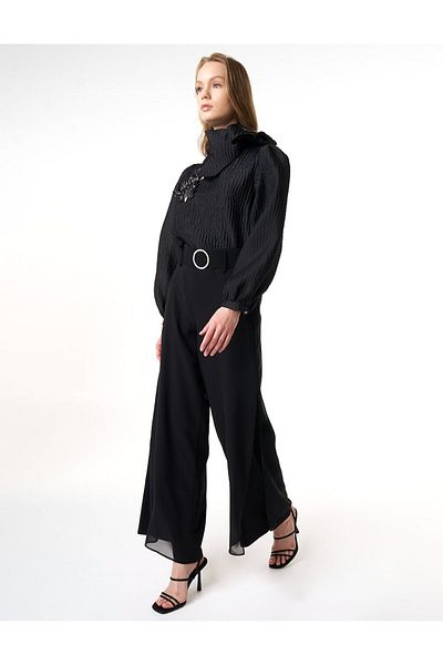 Kayra Metal Buckle Detailed Crepe Trousers Black