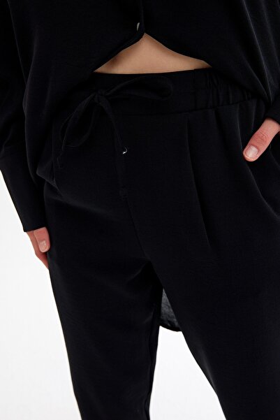 QANU Black Crepe Trousers - Pleated Front Design