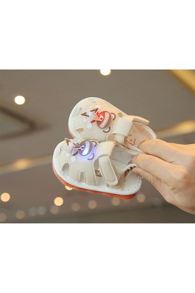 Superbaby Sandalute ivoire cu piuitoare - Ursulet cu led