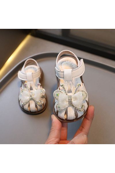 Superbaby Sandale albe pentru fetite cu fluturi cu strasuri