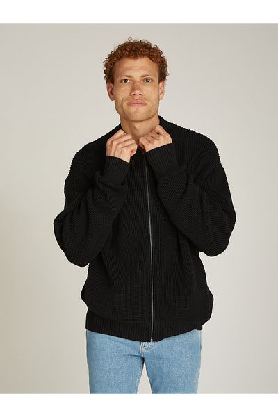 Calvin Klein Men Black Chunky Texture Sweater