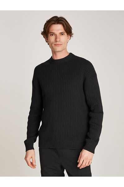 Calvin Klein Men Black Linear Pullover Sweater
