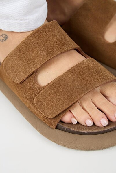 Manijero Γυναικείες παντόφλες Lillo από γνήσιο δέρμα με διπλό Velcro Tan