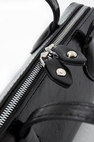 KOÇAK ÇANTA Γυναικεία τσάντα χειρός και ώμου με φερμουάρ με δύο λαβές ορθογώνια μπαγκέτα