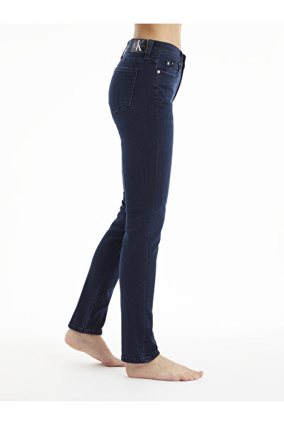 Calvin Klein Women Denim Dark High Rise Slim Fit Jeans
