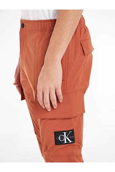 Calvin Klein Men Brown Skinny Washed Woven Cargo Pants