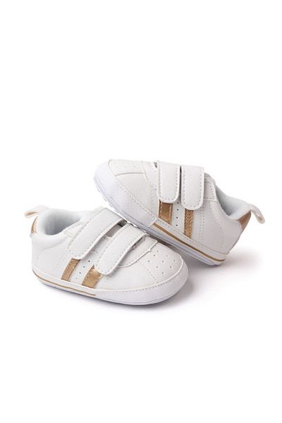 Superbaby Adidasi albi cu dungi laterale aurii