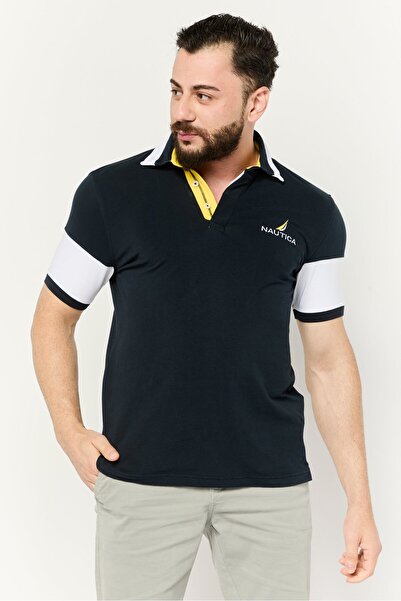Nautica قميص بولو رجالي بقصّة عادية وأكمام قصيرة وشعار مطرز، أزرق داكن