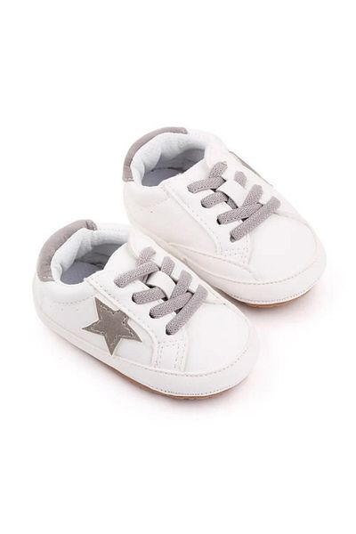 Superbaby Adidasi albi cu stea gri