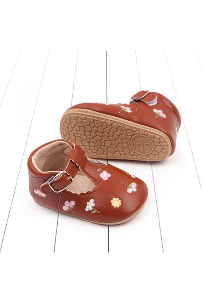 Superbaby Brown shoes with colorful embroidered flowers