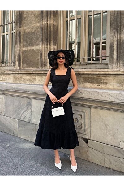 Ekim Store Μακρύ φόρεμα με λουράκι με λεπτομέρεια στην πλάτη