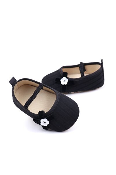Bebelul Black shoes with decorative white flower