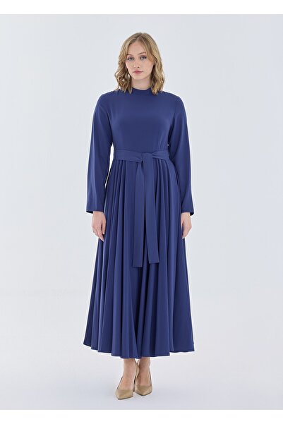 Armağan Pileli ve Kemerli Elbise