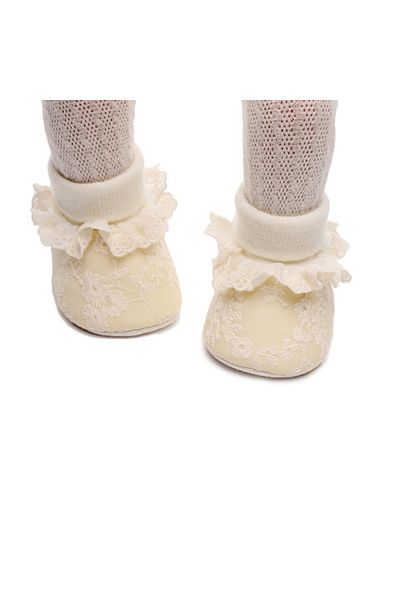 Superbaby Botosei eleganti pentru bebelusi, ivoire , cu dantela delicata