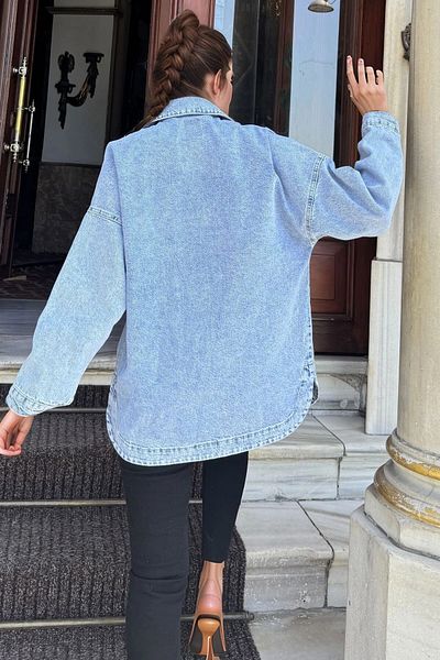 bacc Women's Snow Wash Oversize Crop Denim Jacket with Pockets Bcbsk-25700-Kt0089
